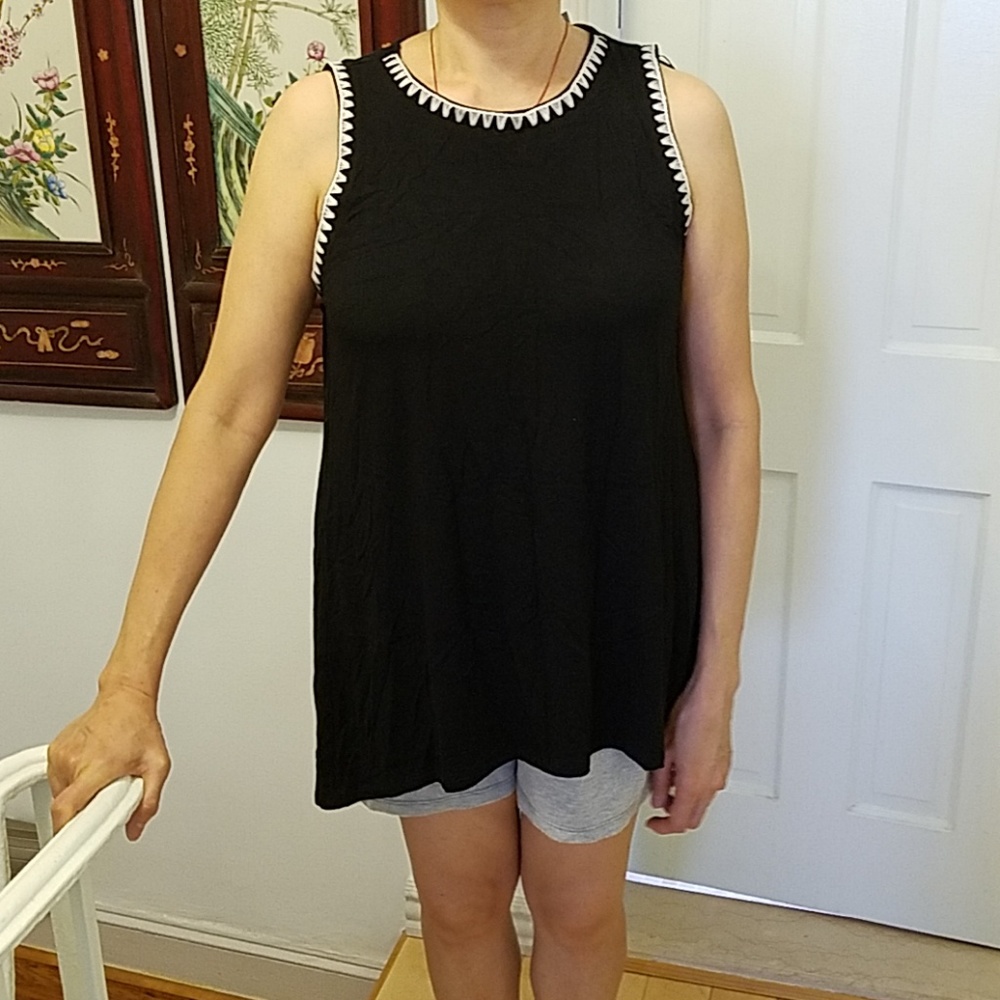 NEW-Embroidered Top No Sleeve